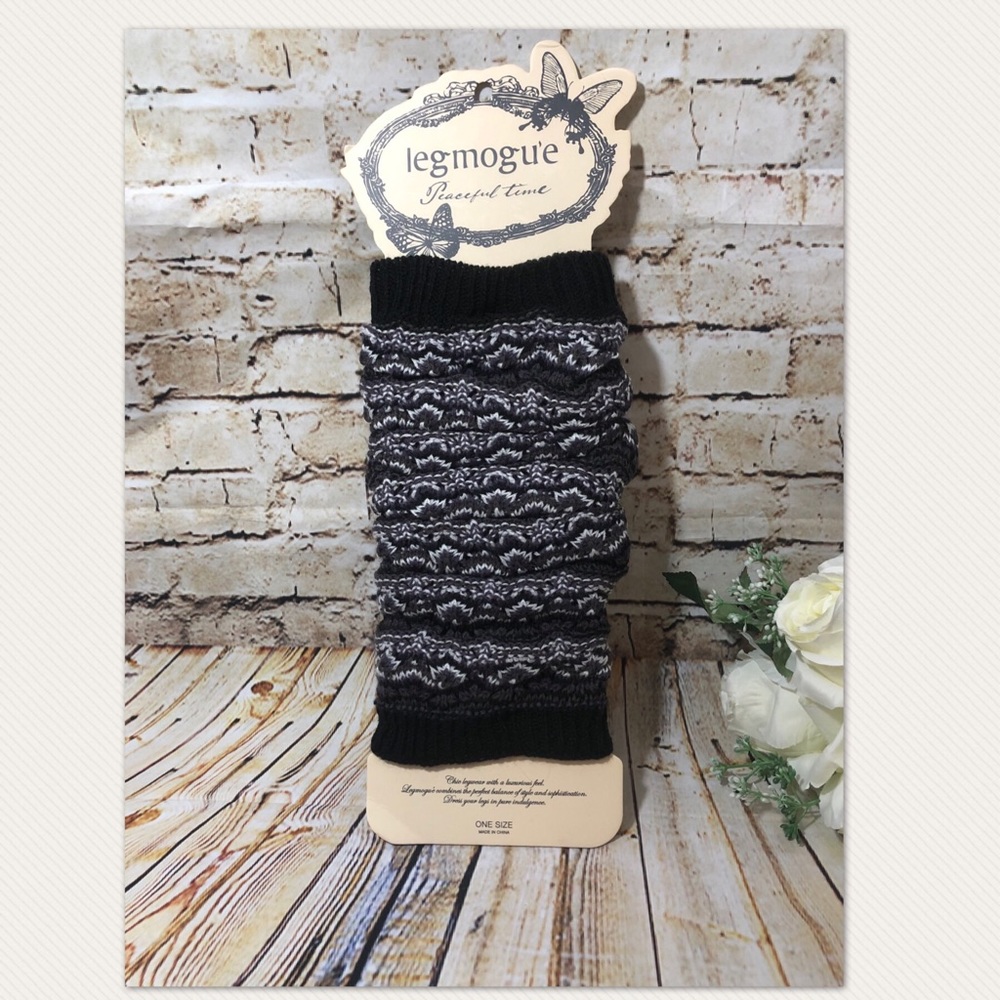LegMogue Glitzy Leg Warmers in Olive and Black